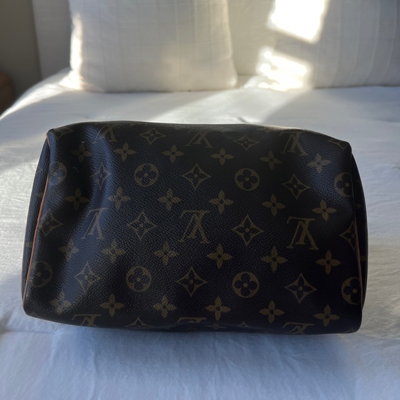 LOUIS VUITTON VINTAGE MONOGRAM SPEEDY 25 - Picture 9 of 17